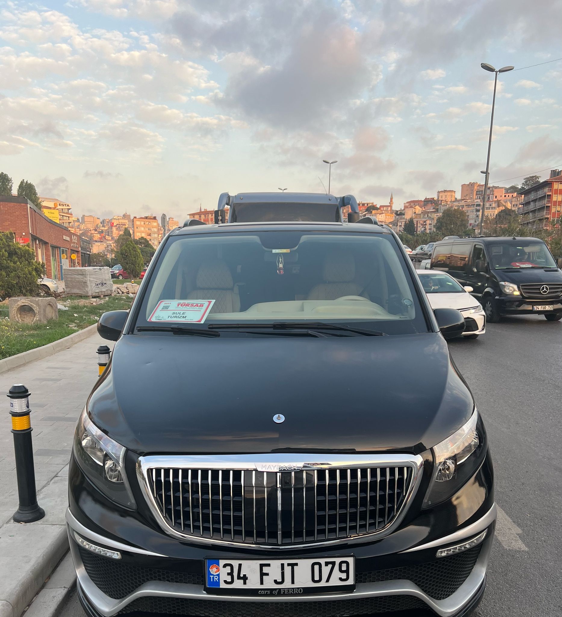 Ultra Lux Transfer din Aeroport